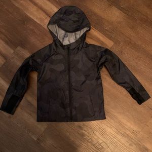 Boys rain jacket/wind breaker size 4/5